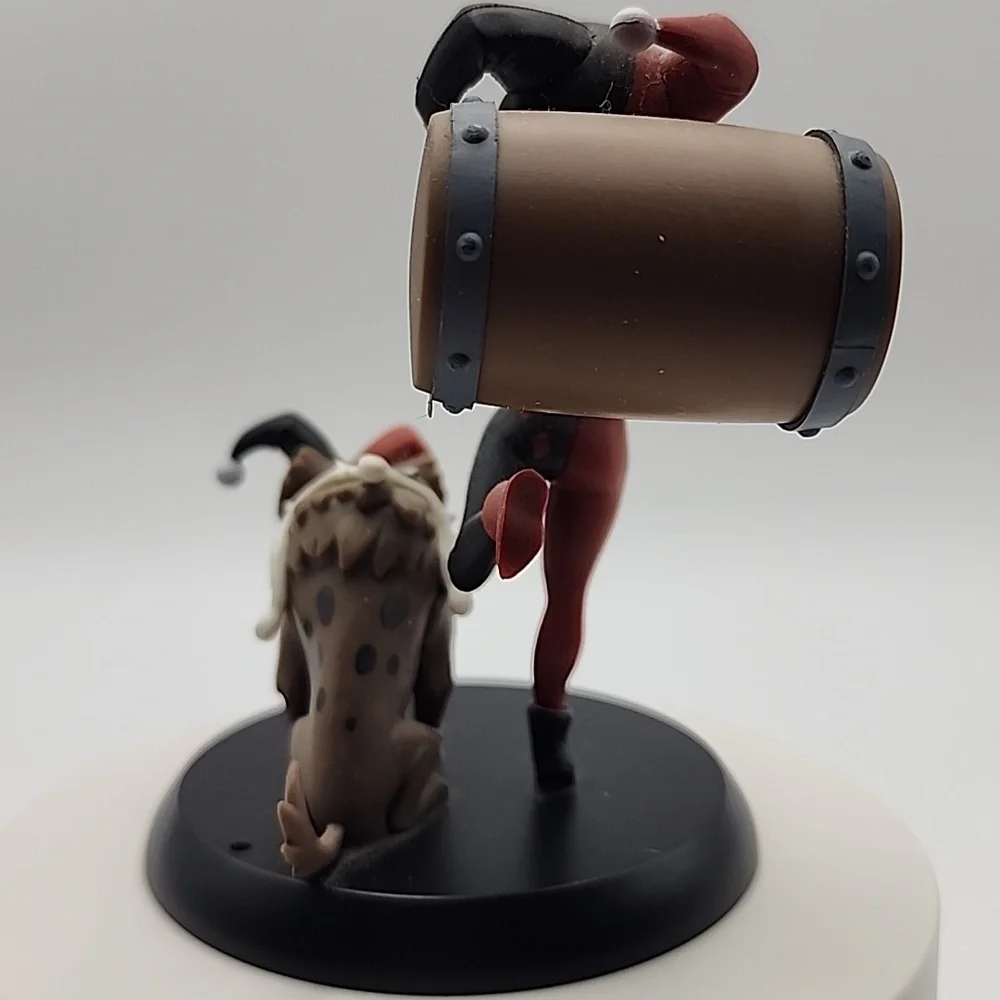 Harlequin Figurine‎ with Dog